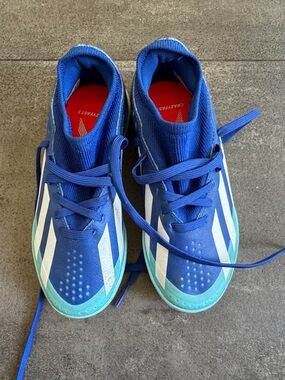 Kids adidas X Crazyfast.3
Turf  Low-Top Soccer Shoes